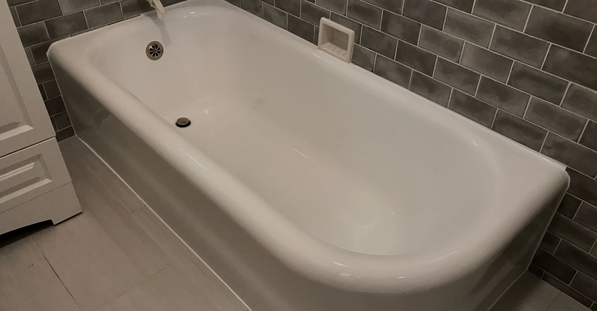 bathtub refinishing